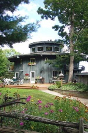Stouffermill Bed & Breakfast Algonquin Highlands Exterior photo