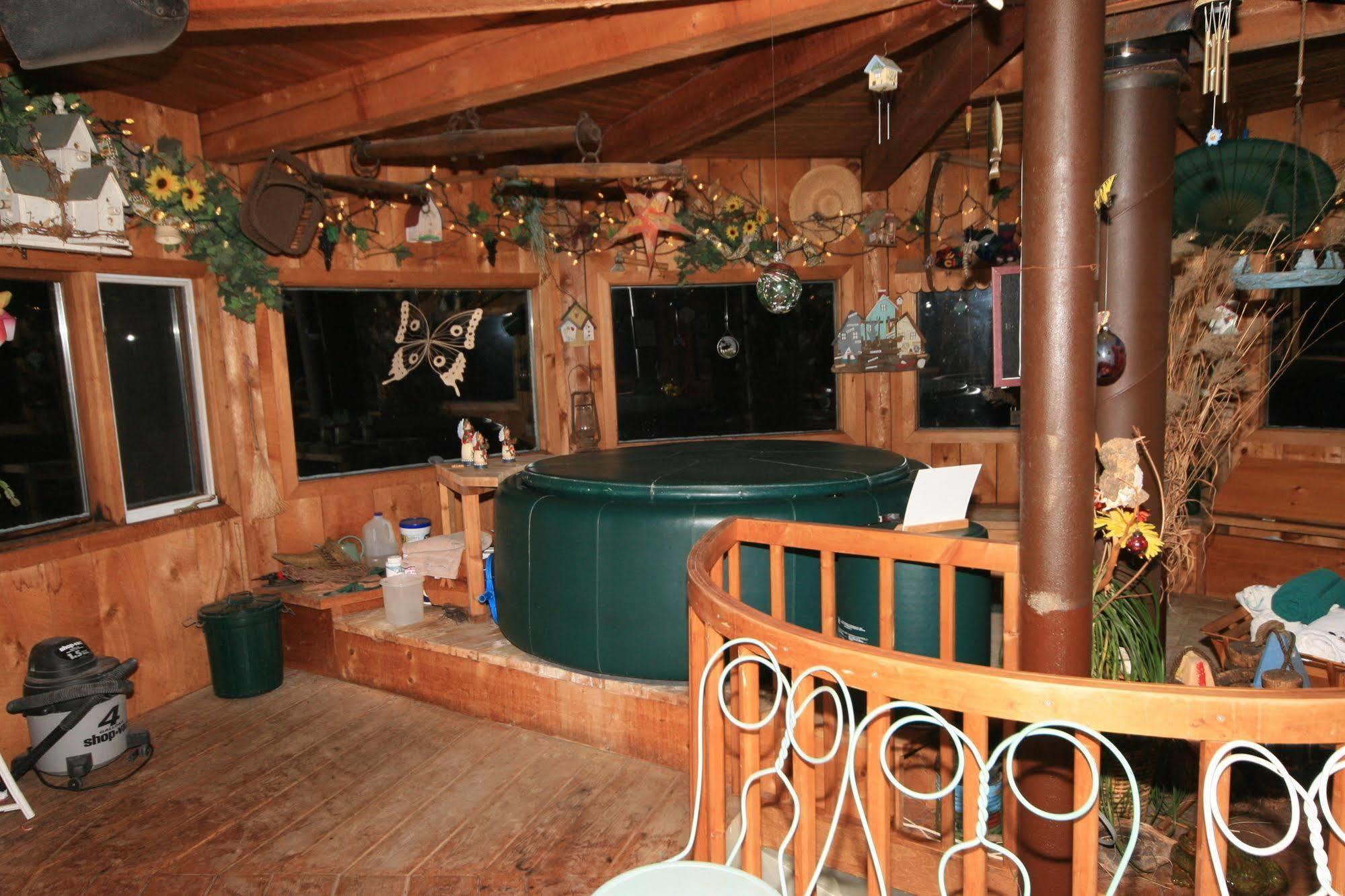 Stouffermill Bed & Breakfast Algonquin Highlands Exterior photo